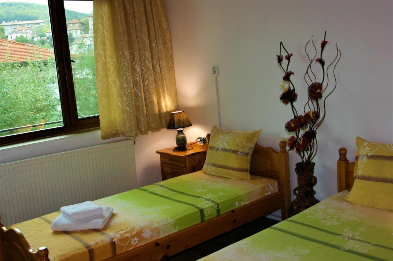 Къща Речен Шепот Hotel Kalofer Kültér fotó