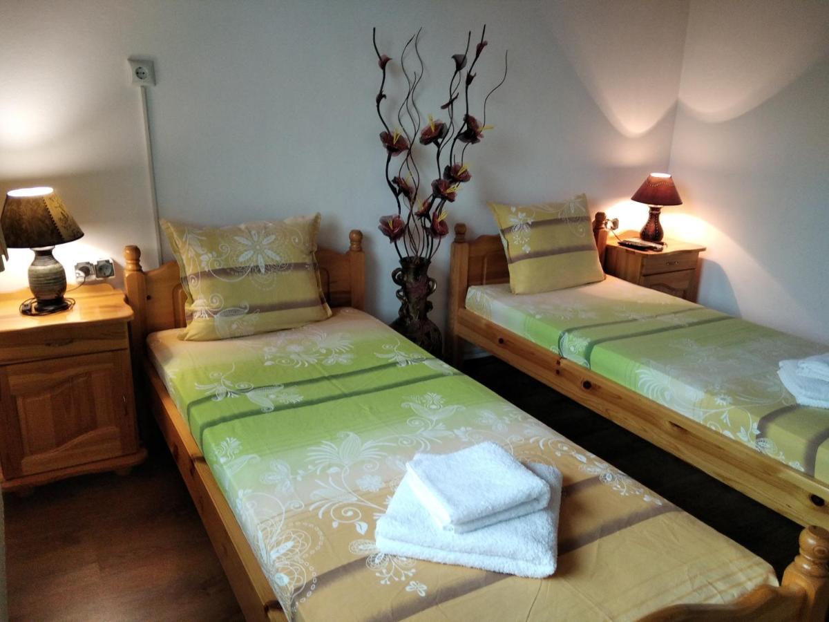 Къща Речен Шепот Hotel Kalofer Kültér fotó